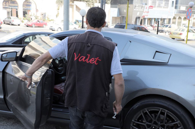 As of August this year, the government has prohibited valet service providers from operating without possessing insurance against car theft or damage  (Photo by Osama Aqarbeh)