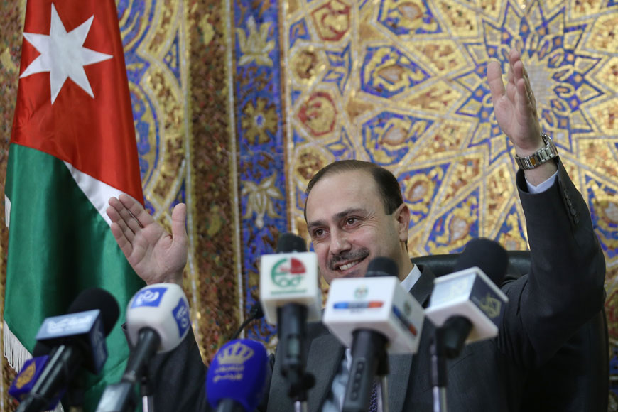 Government Spokesperson Mohammad Momani speaks to reporters at a press conference on Sunday at the Prime Ministry (Photo by Raad Adayleh)