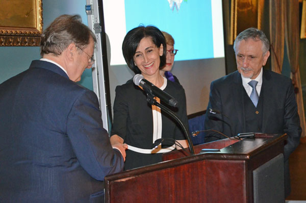 Jordan's Representative at the UN Dina Kawar receives the annual award of the San Marino-Alexander Bodini Foundation granted to 'Haqiq' initiative in New York on Friday (Petra photo)