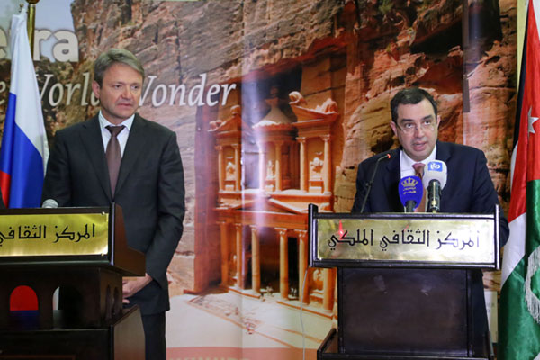 Planning and International Cooperation Minister Imad Fakhoury holds a joint press conference with Russian Agriculture Minister Alexander Tkachyov in Amman on Wednesday (Photo courtesy of Ministry of Planning and International Cooperation)