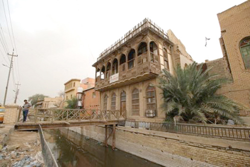A general view of one of the ancient historic houses dated back to the time of Ottomans in the old downtown of Basra, Iraq, on May 9 (Reuters photo)