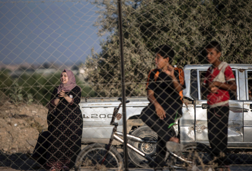 Palestinians attend a protest concert by the band Dawaween, who were denied access to perform at a festival in Jerusalem, in Beit Hanun, near the Erez crossing point with Israel, in the northern Gaza Strip, on Sunday (AFP photo)