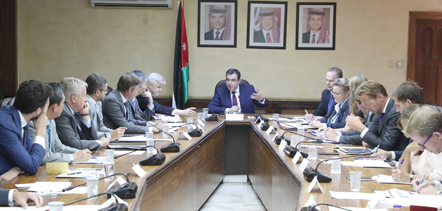 Planning and International Cooperation Minister Imad Fakhoury chairs a meeting with representatives of donor countries and organisations in Amman on Wednesday  (Photo courtesy of Planning and International Cooperation Ministry)
