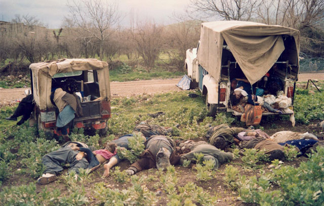 This handout photo released by the Iranian official news agency IRNA shows Kurdish adults and children killed by an Iraqi chemical attack on the Kurdish city of Halabja in northeastern Iraq, on March 16, 1988 (AFP photo)