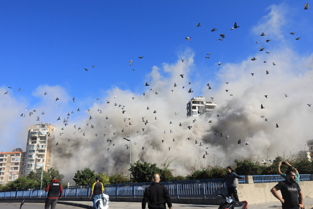 Smoke rises after an Israeli airstrike targeting Beirut's southern suburb of Shayah on October 22, 2024, amid the ongoing war between Israel and Hizbollah (AFP photo)