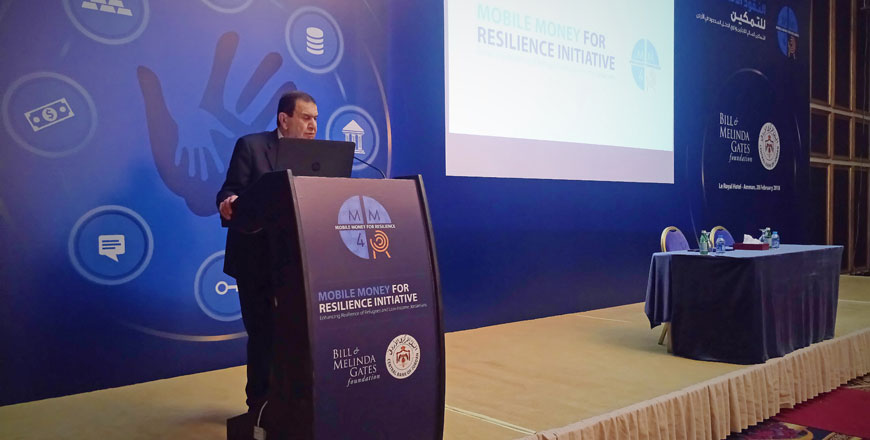 CBJ Governor Ziad Fariz presents the Mobile Money for Resilience initiative in Amman on Wednesday (Photo by Ana V. Ibáñez Prieto)