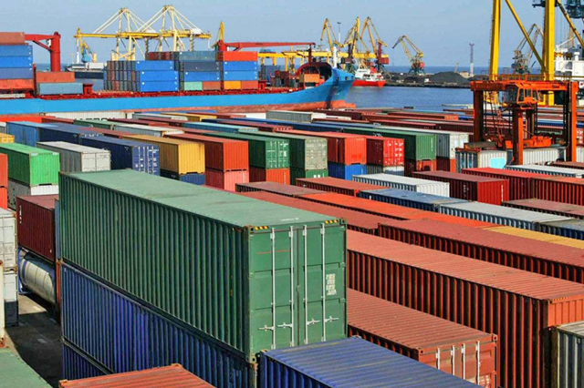 The Amman Chamber of Commerce (ACC) declares that its exports of goods and commodities to both Arab and foreign markets surged by 8.9 per cent in the first third of 2024 (Petra photo)