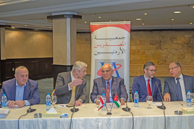 Peter MacDougall (2nd right) and Jordanian business representatives at the workshop held in Amman this week  (Canada’s ambassador to Jordan)