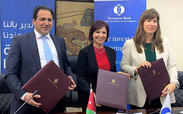   Chief Commissioner of Petra Development and Tourism Region Authority Suleiman Farajat (left), Minister of Tourism and Antiquities Majd Shweikeh (centre) and European Bank for Reconstruction and Development Managing Director for the southern and eastern Mediterranean region Heike Harmgart during a signing ceremony in Amman on Wednesday (Photo courtesy of European Bank for Reconstruction and Development)