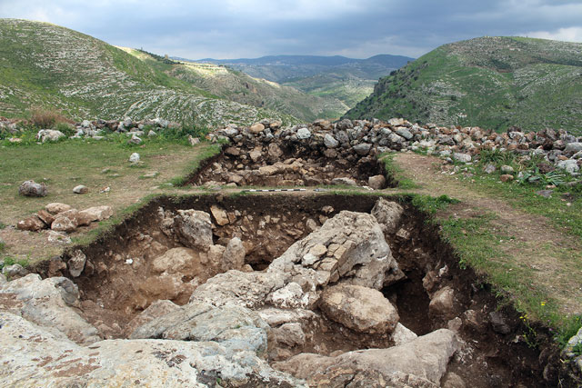 Excavation at Khirbet Ghozlan in Wadi Rayyan  (Photo courtesy of Adam Carr)