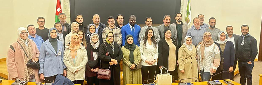 A delegation representing 11 Arab countries on Sunday visits the Greater Amman Municipality (GAM) to gain insights into its digital transformation initiatives and explore Jordan’s expertise in this area (Petra photo)