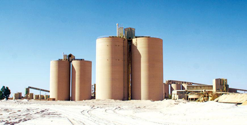 Chairman of the Board of Directors of the Jordan Phosphate Mines Company Mohammad Thneibat stressed the JPMC's readiness to supply Brazil with its needs of phosphate and fertilizers  (Photo courtesy of Jordan Phosphate Mines Company)