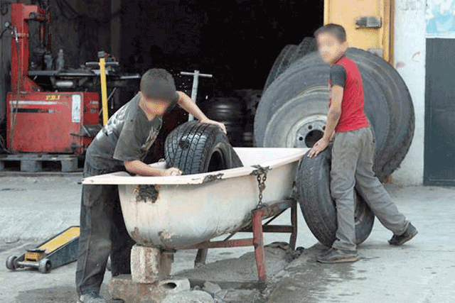 Teams affiliated with the Ministry of Labour have handled 166 cases of child labour during the first three months of this year, according to an offcial (File photo)