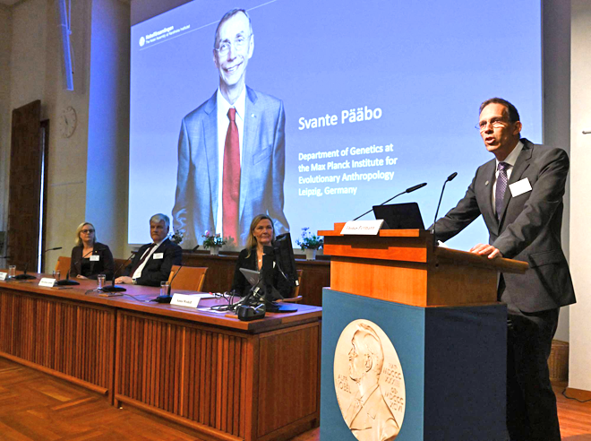 Nobel Committee for Physiology or Medicine Secretary Thomas Perlmann announces the winner of the 2022 Nobel Prize in physiology or medicine, Sweden’s Svante Paabo, during a news conference at the Karolinska Institute in Stockholm, on Monday  (AFP photo)