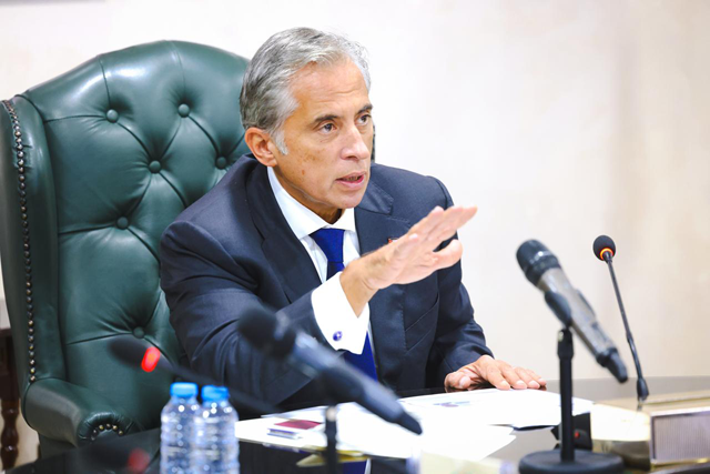 Prime Minister Jafar Hassan meets on Wednesday with governors at the Ministry of Interior, emphasising their developmental role and the necessity of maintaining open communication with citizens (Petra photo)