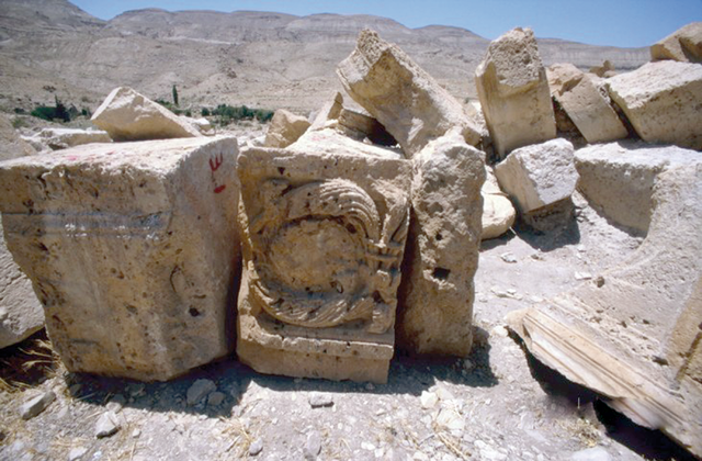 Remains of the Nabataean shrine at Khirbet Tannur near the King's Highway (Photo courtesy of ACORu2028R)