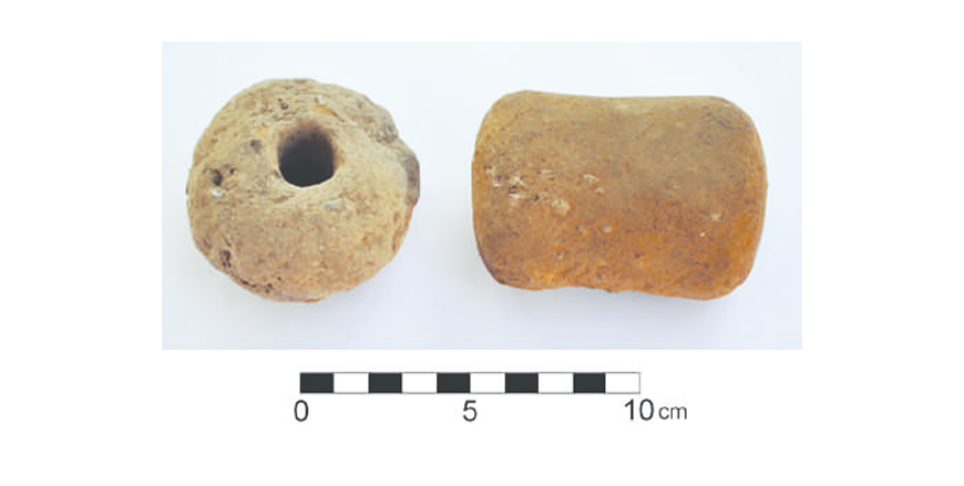 Iron Age loom weights  (Photo by T. Buerge)