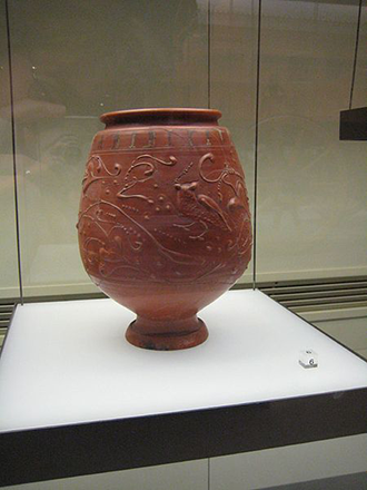  Italian Sigillata produced in the 2nd  century AD (Photo courtesy of  the Römisch-Germanisches Museum Köln)