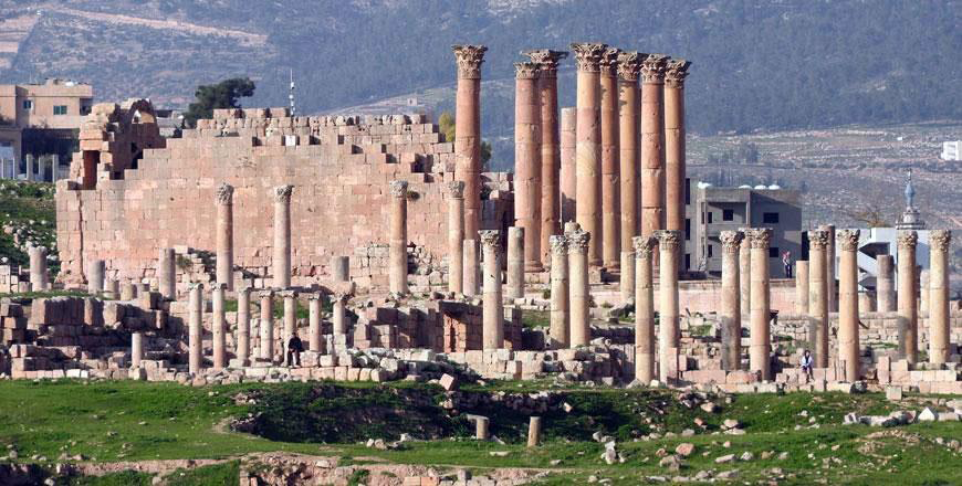 The number of rural houses used as sites for tourist lodges in Jerash exceeds 400 (JT file)