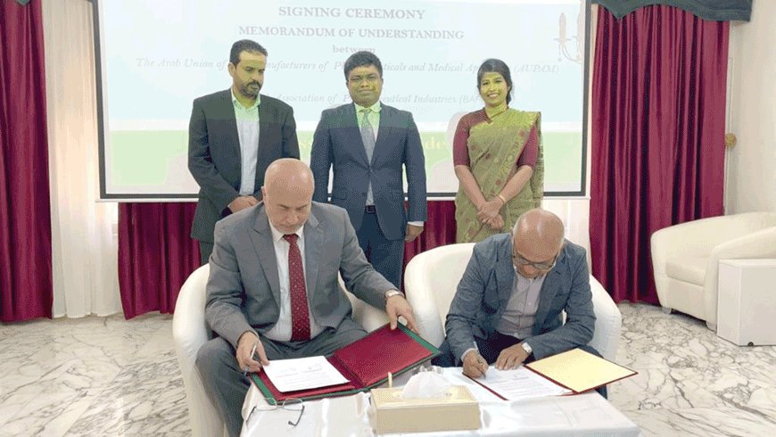 Officials during the signing ceremony of a memorandum of understanding between the Arab Union of Producers of Medicines and Medical Appliances and the Bangladesh Association of Pharmaceutical Industries at the Bangladeshi embassy in Amman on Tuesday (Photo courtesy of Bangladeshi embassy)