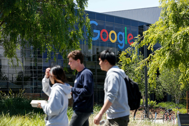 In this file photo, people walk in Google's main campus in Mountain View, California, on May 1, 2019 (AFP photo)