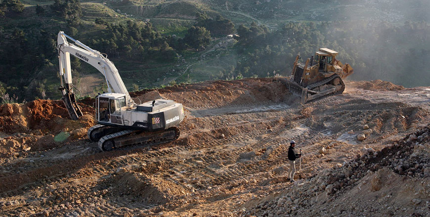 The whole project of revamping the Jerash-Amman highway is expected to take around 70 working days  (Petra photo)