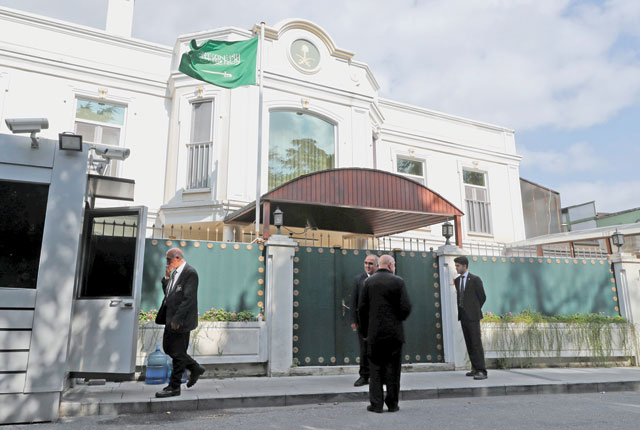 Security officers are seen in front of the residence of Consul general of Saudi Arabia Mohammad Al Otaibi in Istanbul, Turkey, on Tuesday (Reuters photo)