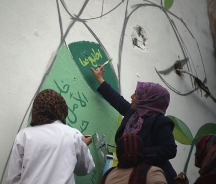 USAID-Takamol Gender Programme has helped young people translate their views on gender equality into murals with the help of street artists (Photo courtesy of USAID-Takamol Gender Programme)