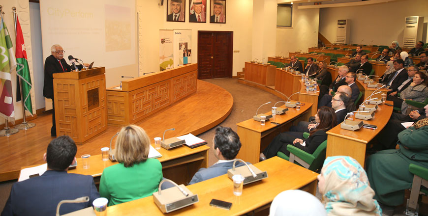 Amman Mayor Aqel Biltaji speaks at a ceremony on Thursday to mark the conclusion of the CityPerform programme (Photo courtesy of the Greater Amman Municipality)