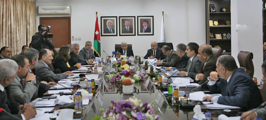 Prime Minister Abdullah Ensour chairs the Higher Agricultural Council’s meeting in Amman on Tuesday (Petra photo)