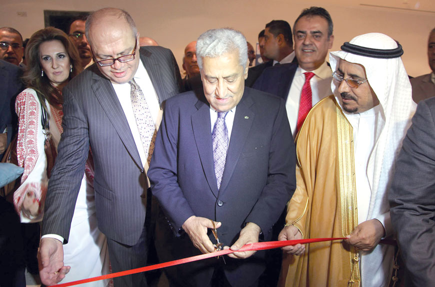 Prime Minister Abdullah Ensour inaugurates the International Conference and Exhibition of Mass Construction Tuesday (Petra photo)