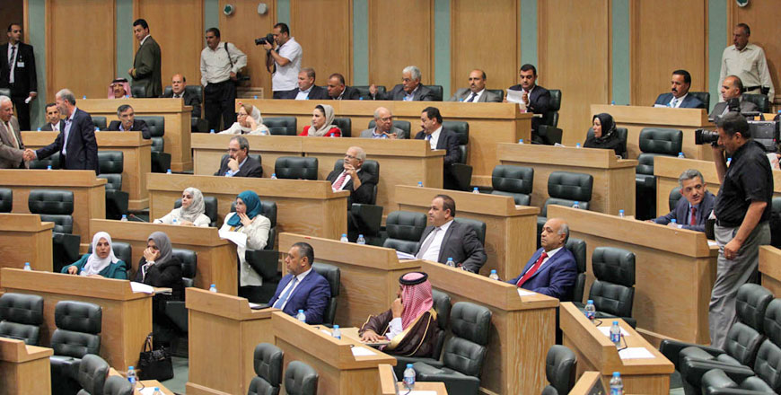 Deputies attend a recent Lower House session under the Dome (Petra photo)