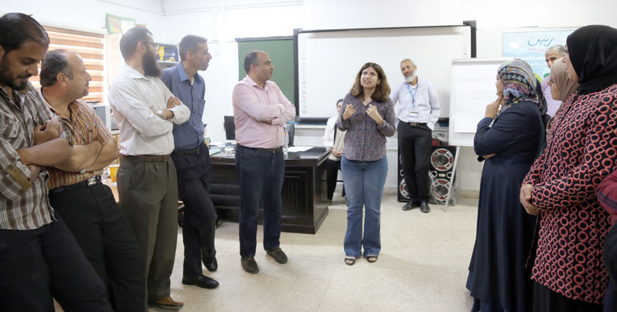 Rawan Barakat provides training to teachers, mothers and community volunteers to foster a learning environment based on listening skills (Photo courtesy of Raneen)