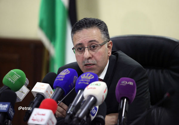 Industry, Trade and Supply Minister Yarub Qudah speaks to the press in Amman on Monday  (Petra photo)
