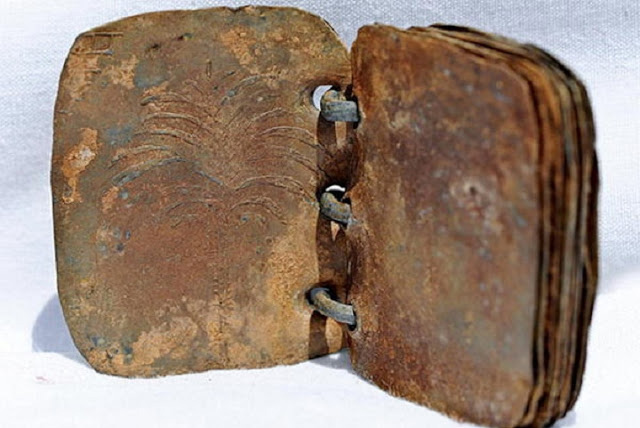 Lead codices may have old materials but the inscriptions inside were proven  fake and irrelevant, Jordanian experts have said (Photo courtesy of archaeologynewsnetwork.blogspot.com)