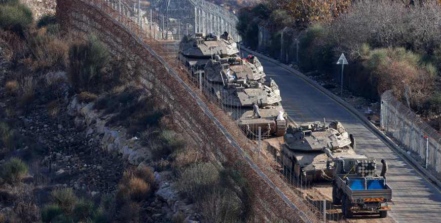 Israeli tanks take position on the border with Syria near the Druze village of Majdal Shams in the Israel-annexed Golan Heights on December 8, 2024 (AFP photo)