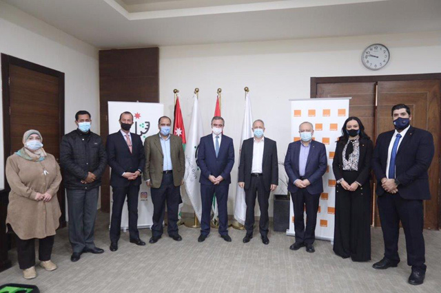 Ministry of Youth and Orange Jordan sign cooperation agreement 