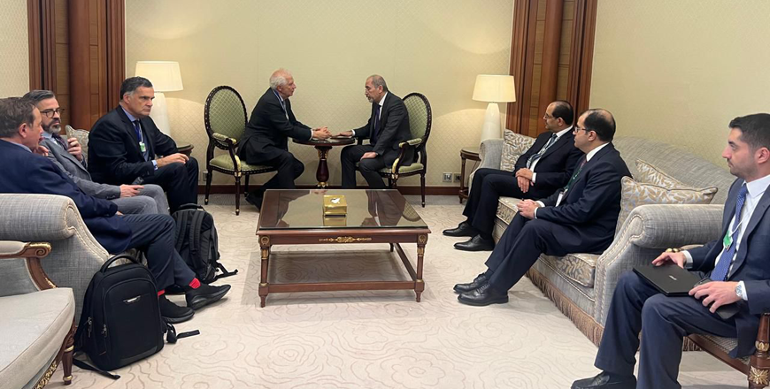 Deputy Prime Minister and Foreign Minister Ayman Safadi and High Representative of the European Union for Foreign Affairs and Security Policy Josep Borrell on Sunday discuss the implementation of the two-state solution (Petra photo)