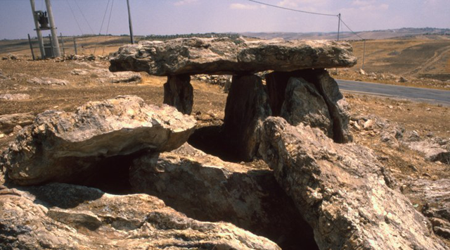 A dolmen at Beit Yafa (Photo courtesy of ACOR/ Rami Khouri collection)