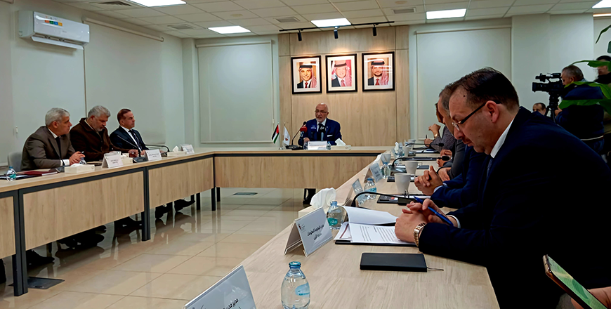 Independent Elections Committee (IEC) Chairman Musa Maaytah on Monday announces that the digital identity card will be accepted in the next Parliamentary elections (Petra photo)