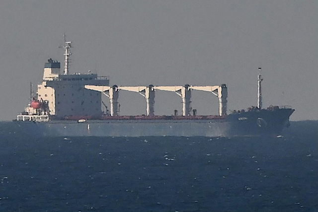 This photograph taken on Tuesday shows the Sierra Leone-flagged cargo ship Razoni carrying 26,000 tonnes of corn, off shore of north-west Istanbul (AFP photo)