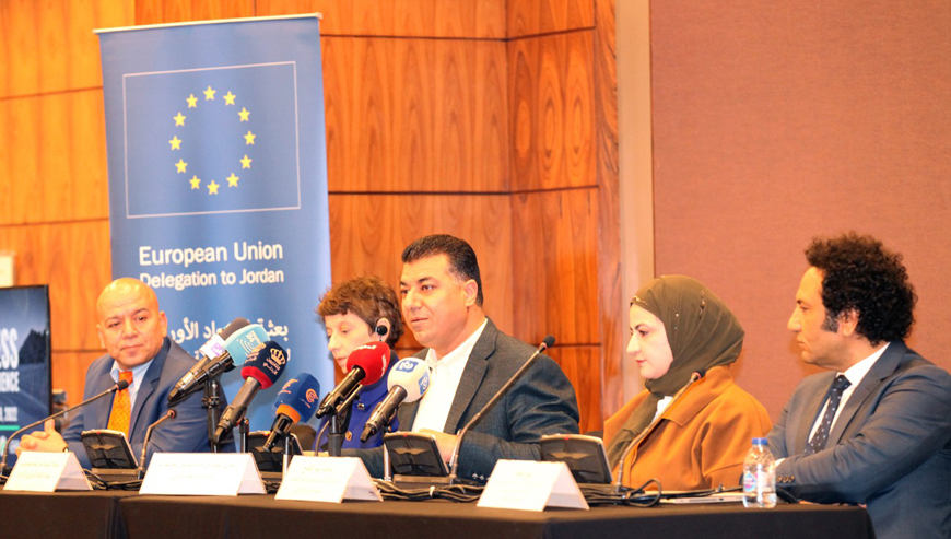 Agriculture Minister Khalid Hneifat speaks during a press conference on Saturday in preparation for the Global Land Forum 2022 and the first ever Youth GLF that will take place in Jordan between May 21 and 26 (Petra photo)