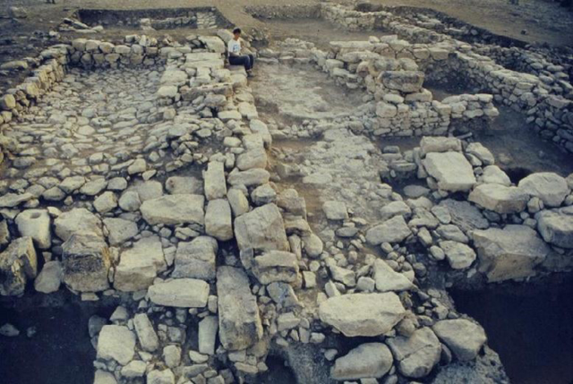 Excavated remains of the Area C monumental ‘gateway’ at Khirbat Iskander. (Photo courtesy Khirbat Iskander Expedition) 