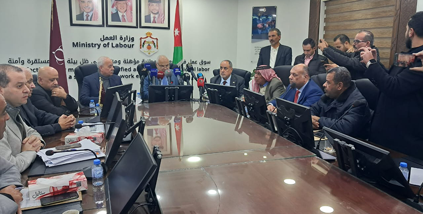 In a meeting chaired by Minister of Labor Khaled Bakkar on Monday, the Tripartite Committee for Labor Affairs unanimously agrees to raise the minimum wage for private sector workers from JD260 to JD290, effective January 1, 2025 (Petra photo)