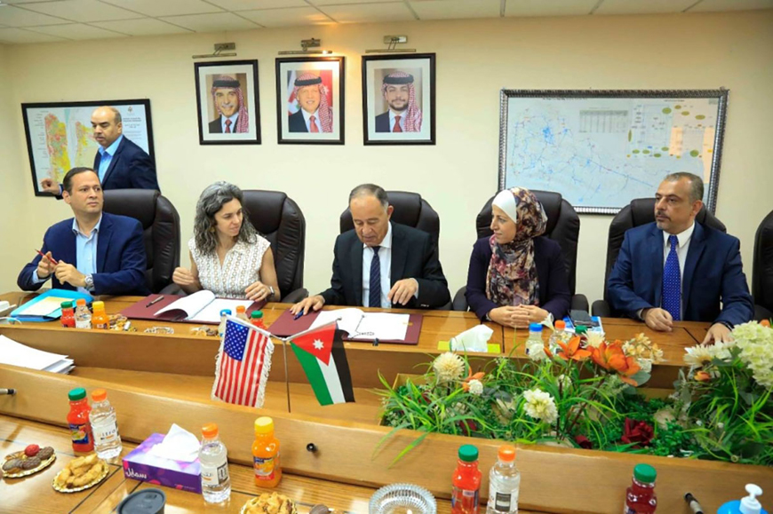 Minister of Water and Irrigation Mohammad Najjar and guests during the signing of an agreement between the Water Ministry and USAID on Tuesday (Photo courtesy of Water Ministry)