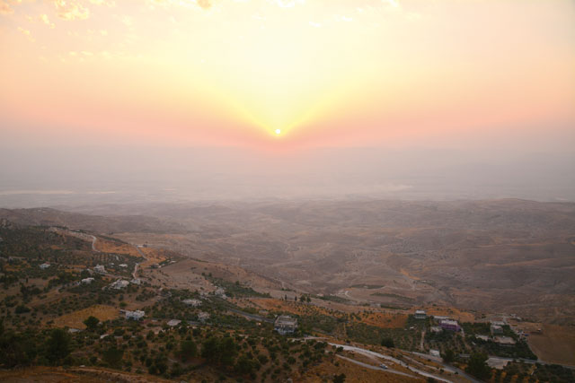 A brief cold air mass expected to grip the Kingdom on Friday is forecast to subside in the afternoon, according to Jordanian weather forecast company Arabiaweather.com (Photo by Amjad Ghsoun)