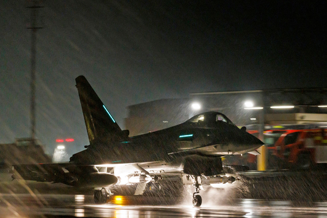 A handout photo released by the British Ministry of Defence (MoD) on Monday shows a Royal Air Force Typhoon FGR4 taking off to carry out Air Strikes against Houthi military targets in Yemen from RAF Akrotiri in Cyprus (AFP photo)
