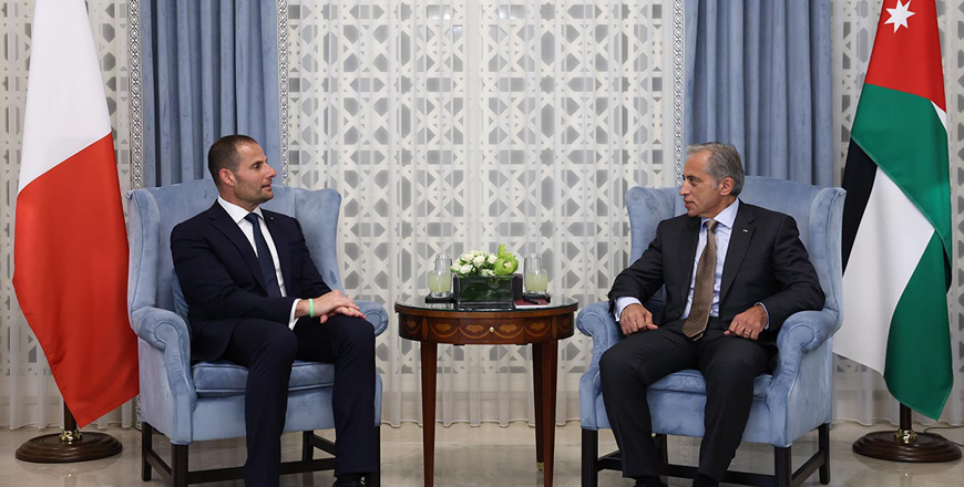 Prime Minister Jafar Hassan and Maltese Counterpart Robert Abela on Monday discuss bilateral ties between Jordan and Malta and means to develop them in all fields (Petra photo)