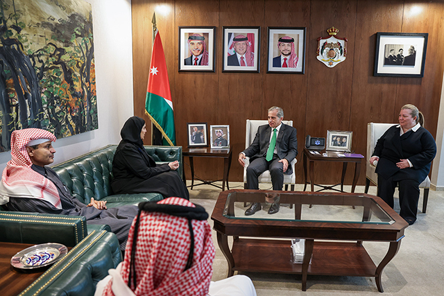 Prime Minister Jafar Hassan on Tuesday meets with Qatar’s Minister of State for International Cooperation Maryam bint Ali bin Nasser Al Misnad (Petra photo)