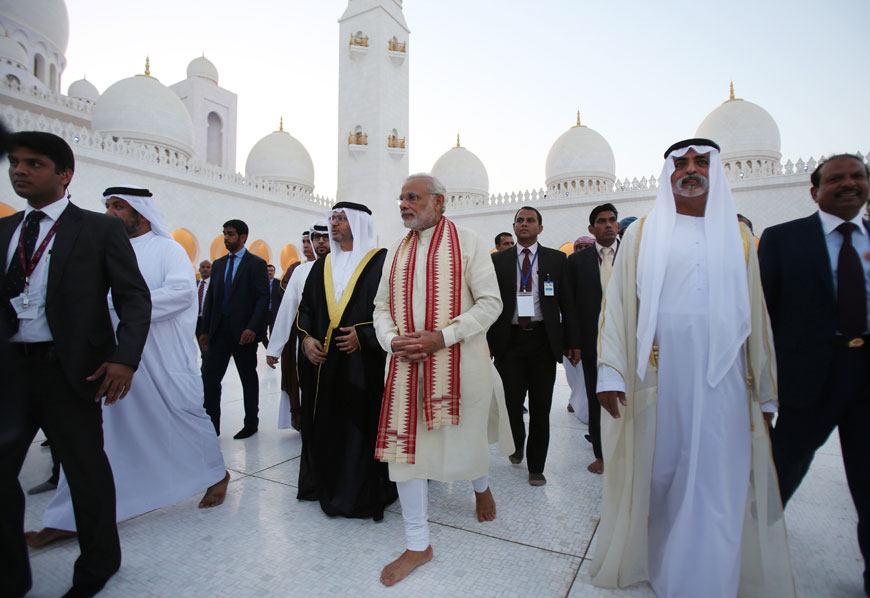 Indian Prime Minister Narendra Modi (centre) visits the Sheikh Zayed Grand Mosque during the first day of his two-day visit to the UAE in Abu Dhabi on Sunday (AP photo)